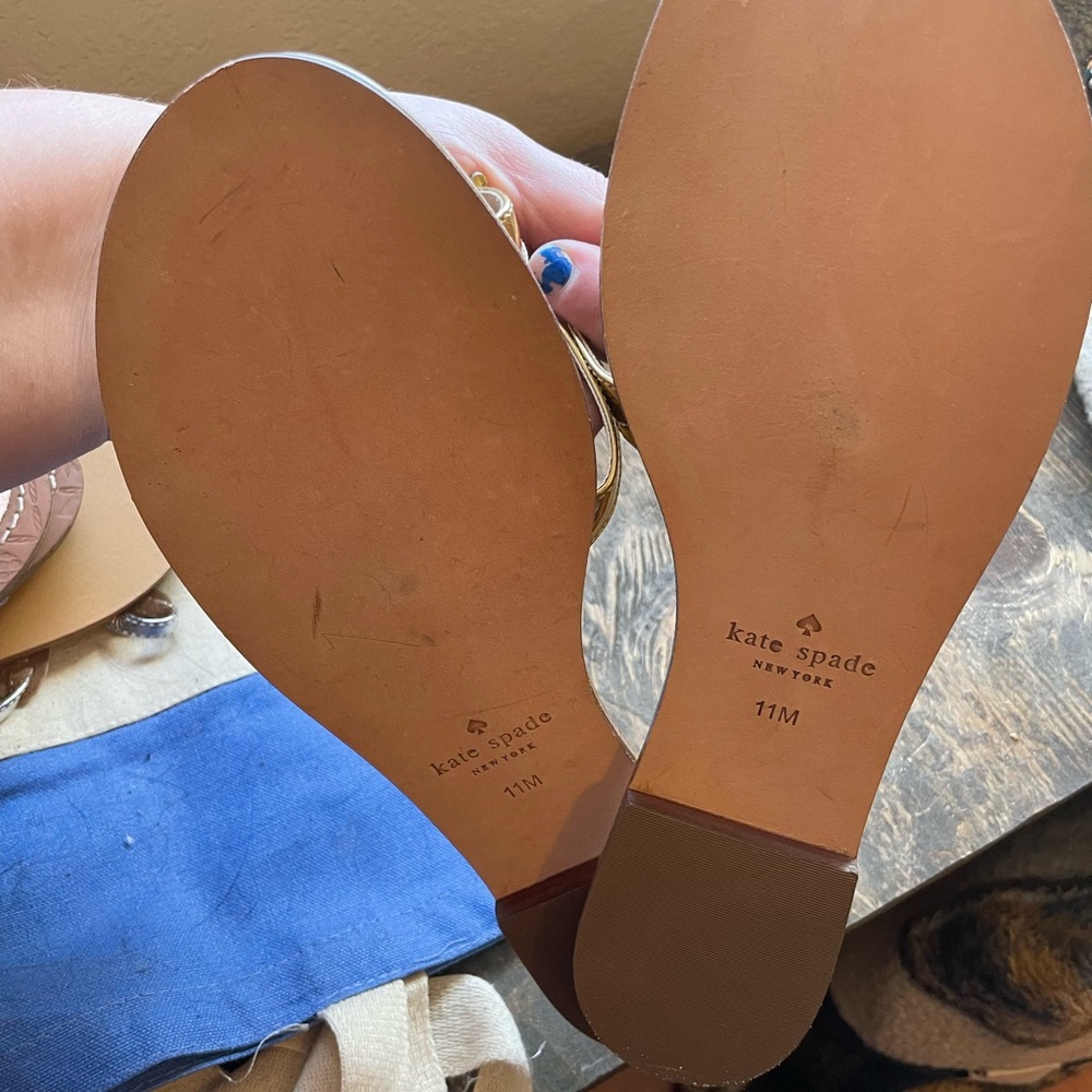 Kate Spade Sebastian Crab Sandals Gold Red - Picture 4 of 5